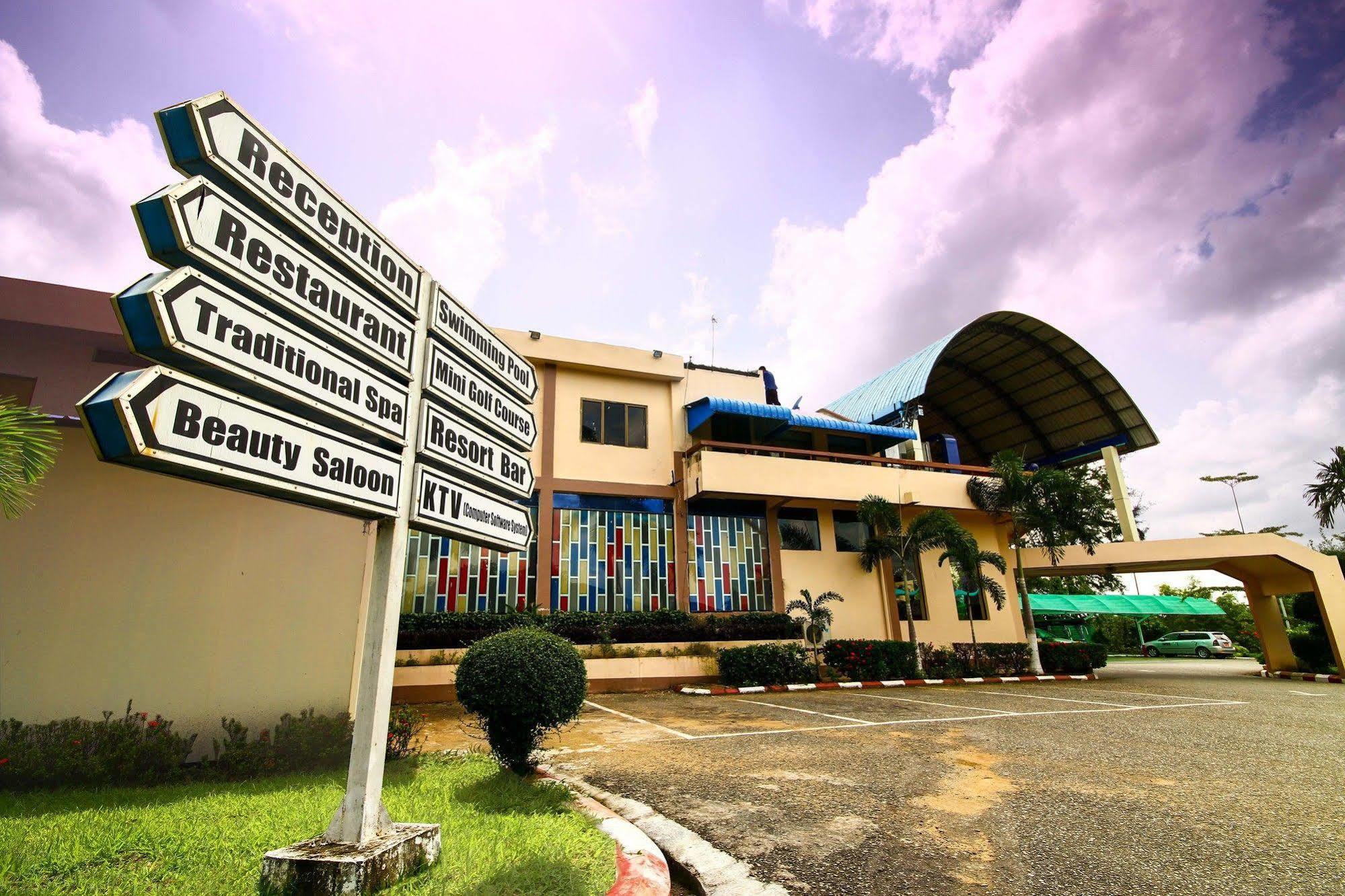 City Golf Resort Yangon Dış mekan fotoğraf