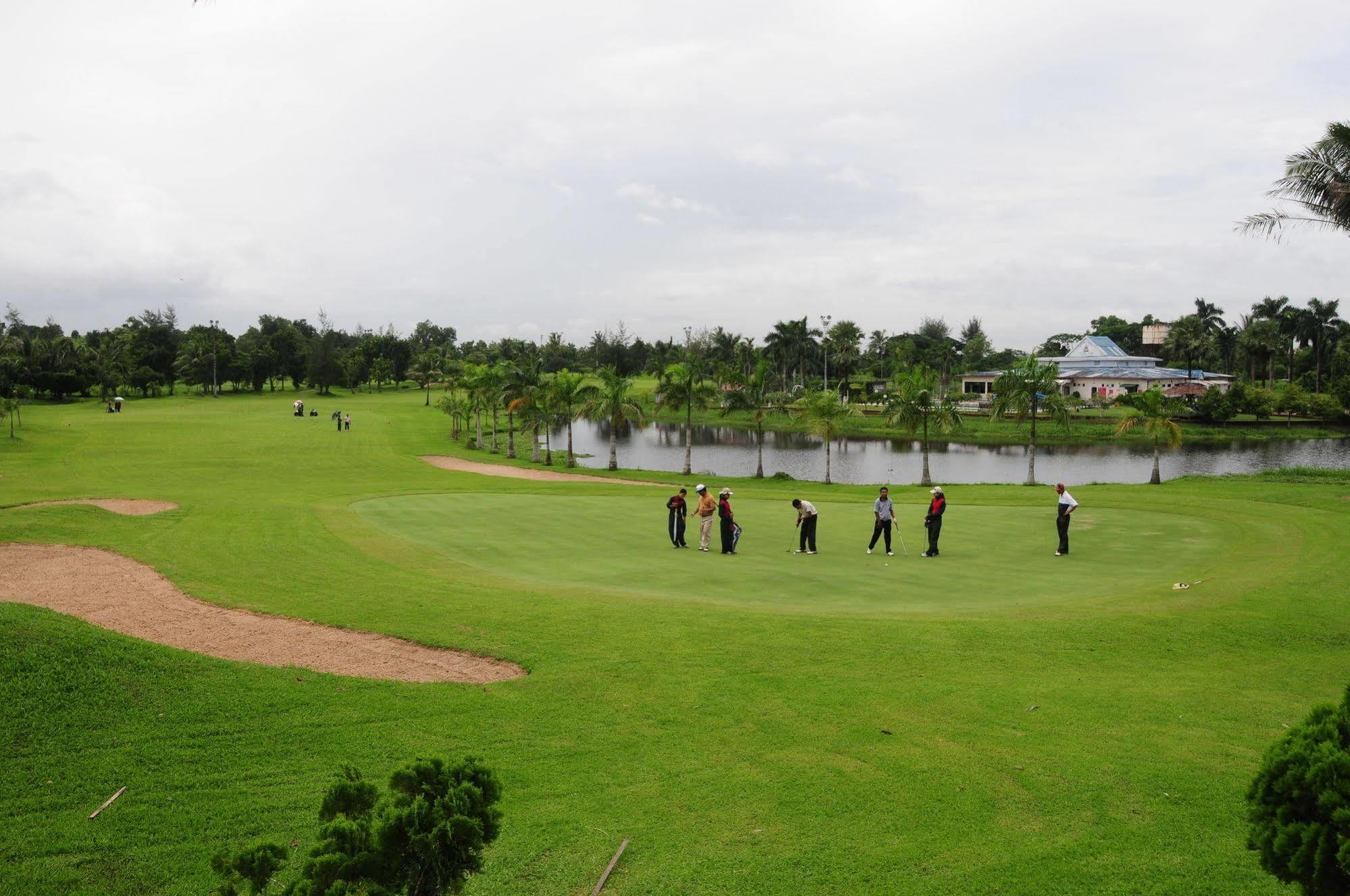 City Golf Resort Yangon Dış mekan fotoğraf
